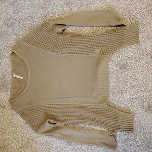 Cut-out long sleeve sweater